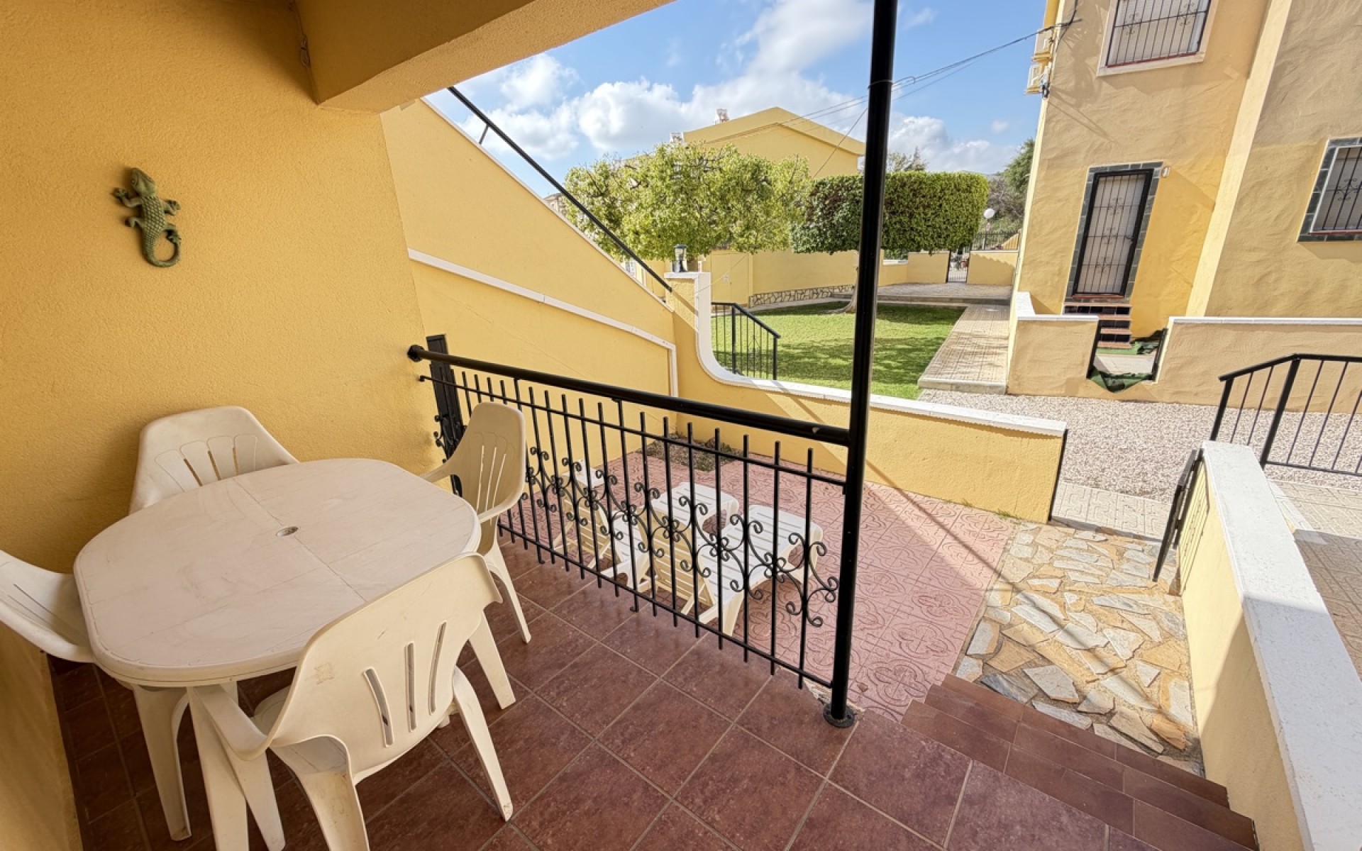 Resale - Apartment - Villamartin