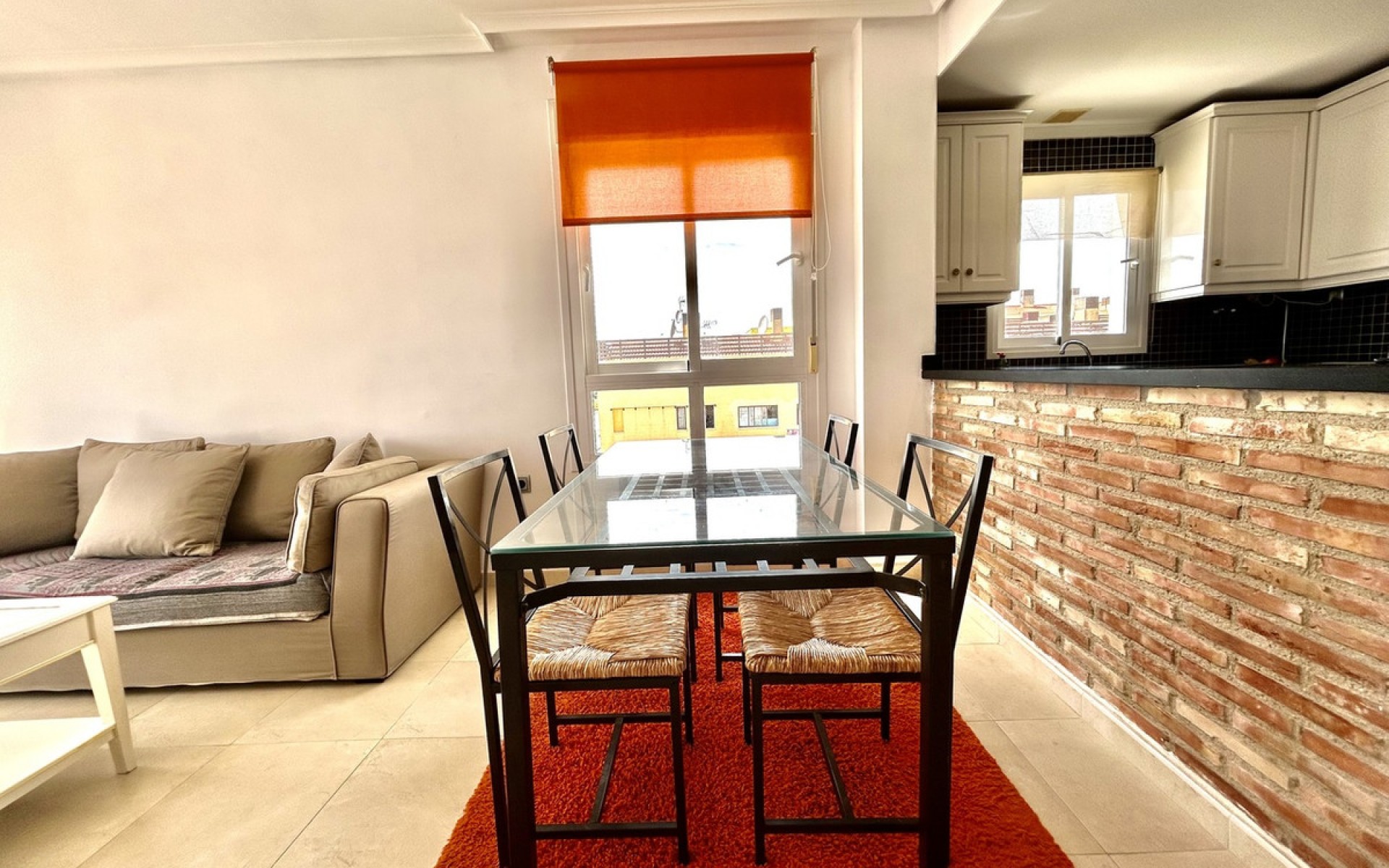 Resale - Apartment - Villamartin