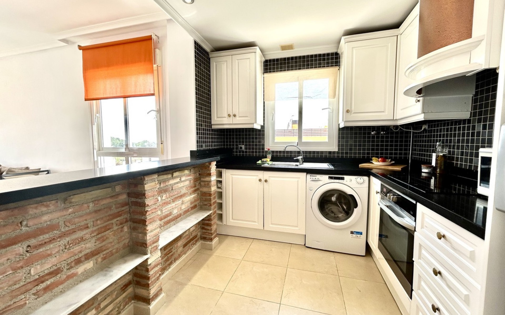 Resale - Apartment - Villamartin