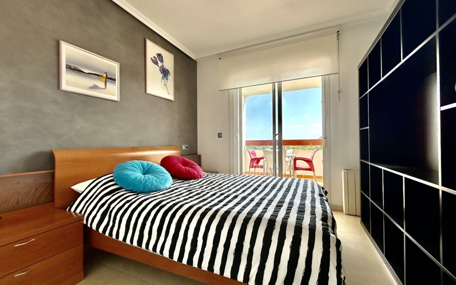 Resale - Apartment - Villamartin