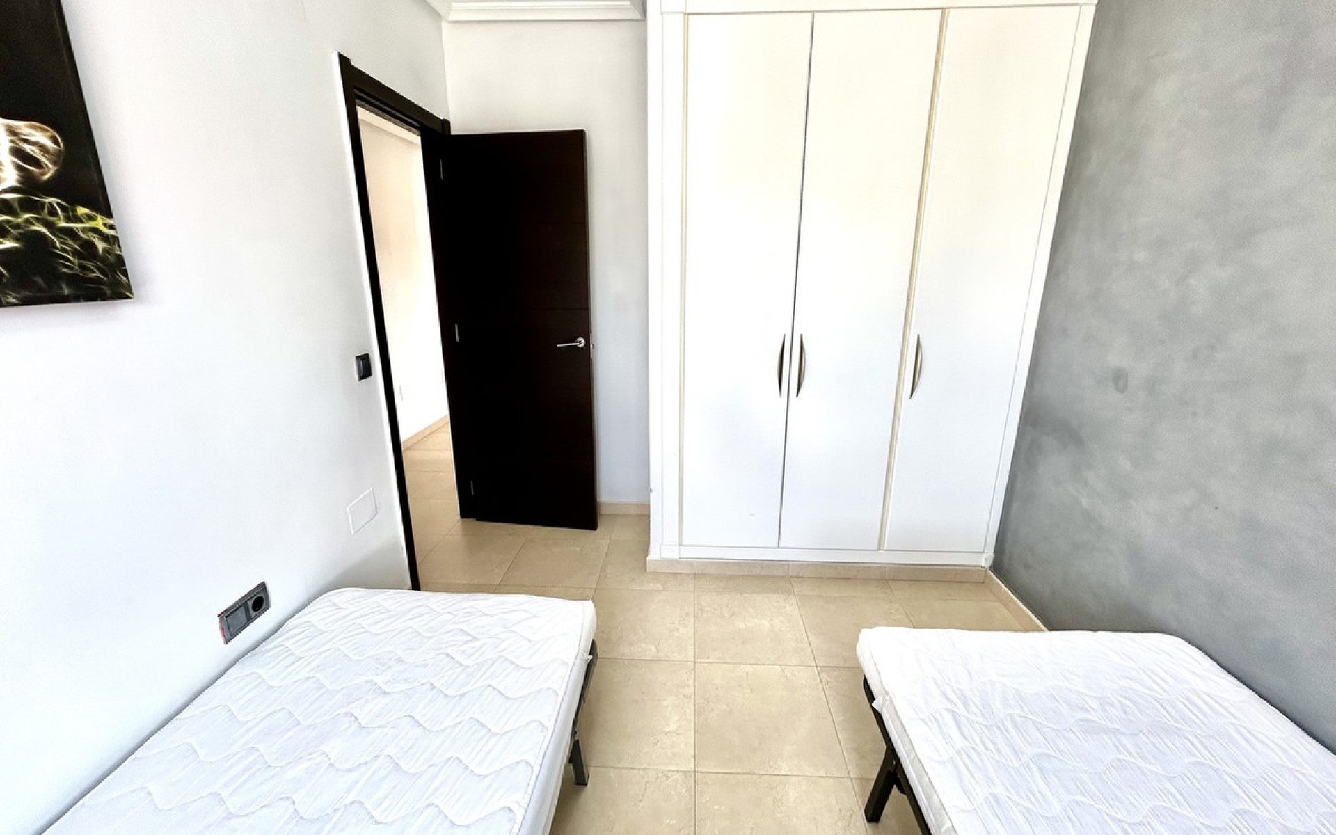 Resale - Apartment - Villamartin