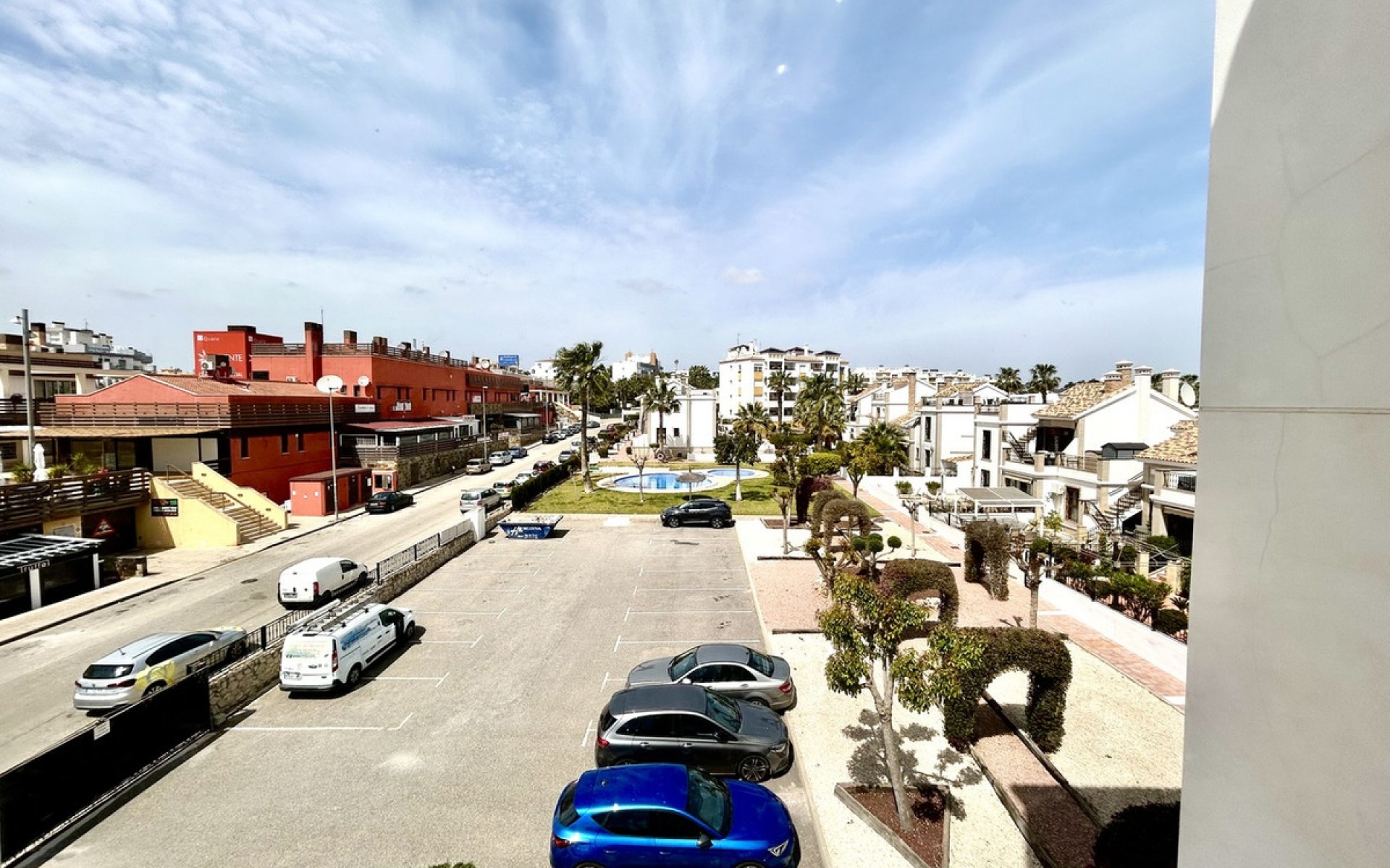 Resale - Apartment - Villamartin