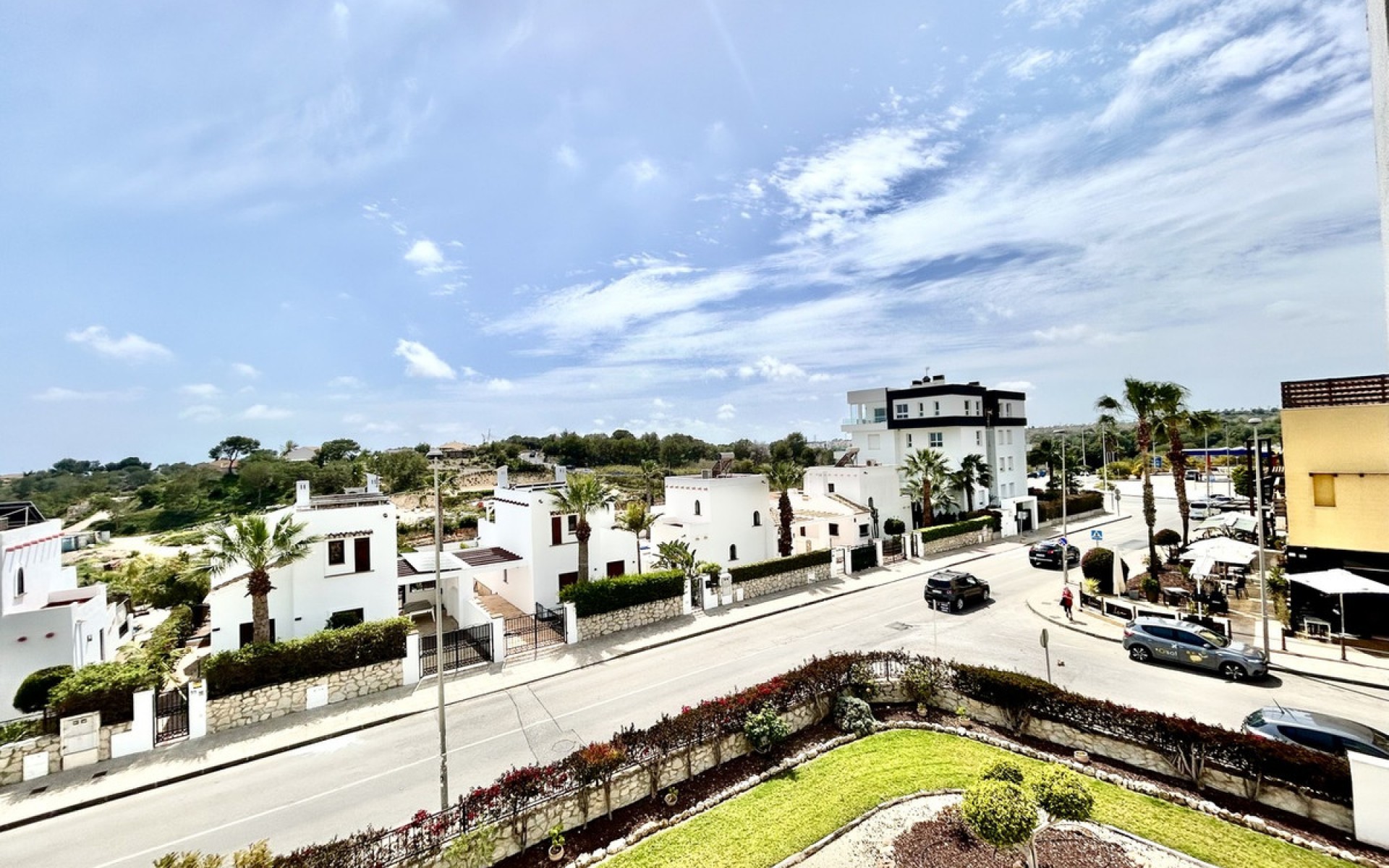 Resale - Apartment - Villamartin