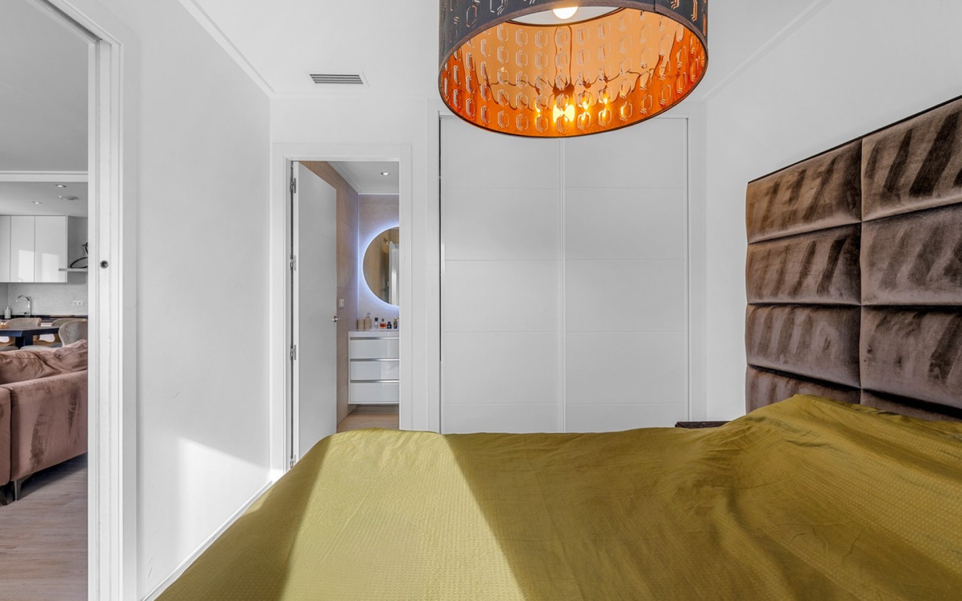 Resale - Apartment - Villamartin