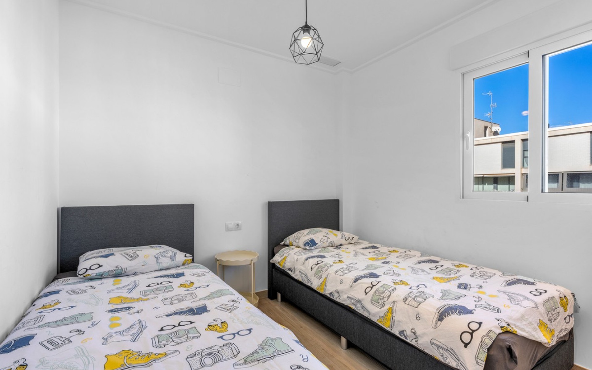 Resale - Apartment - Villamartin