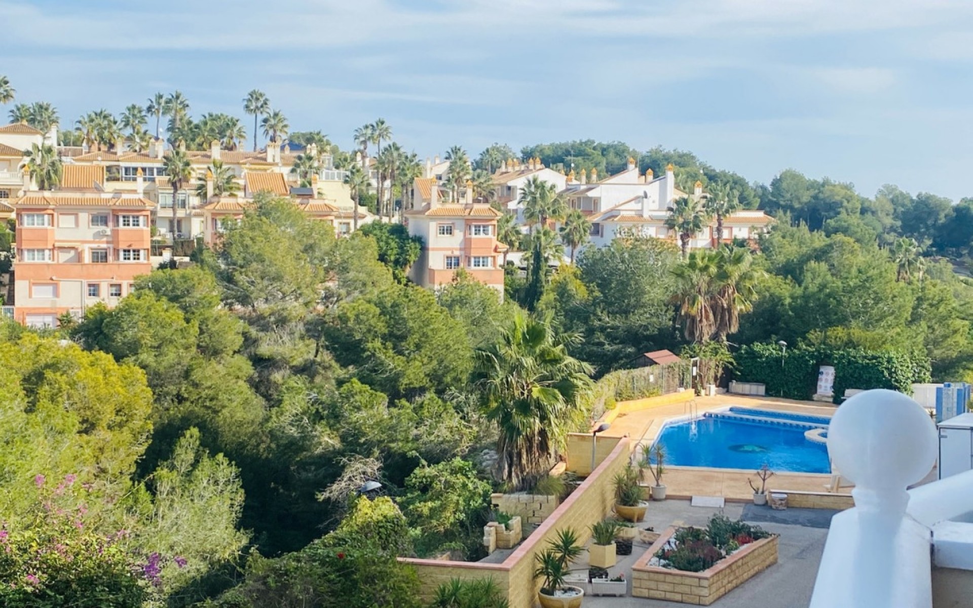 Resale - Apartment - Villamartin