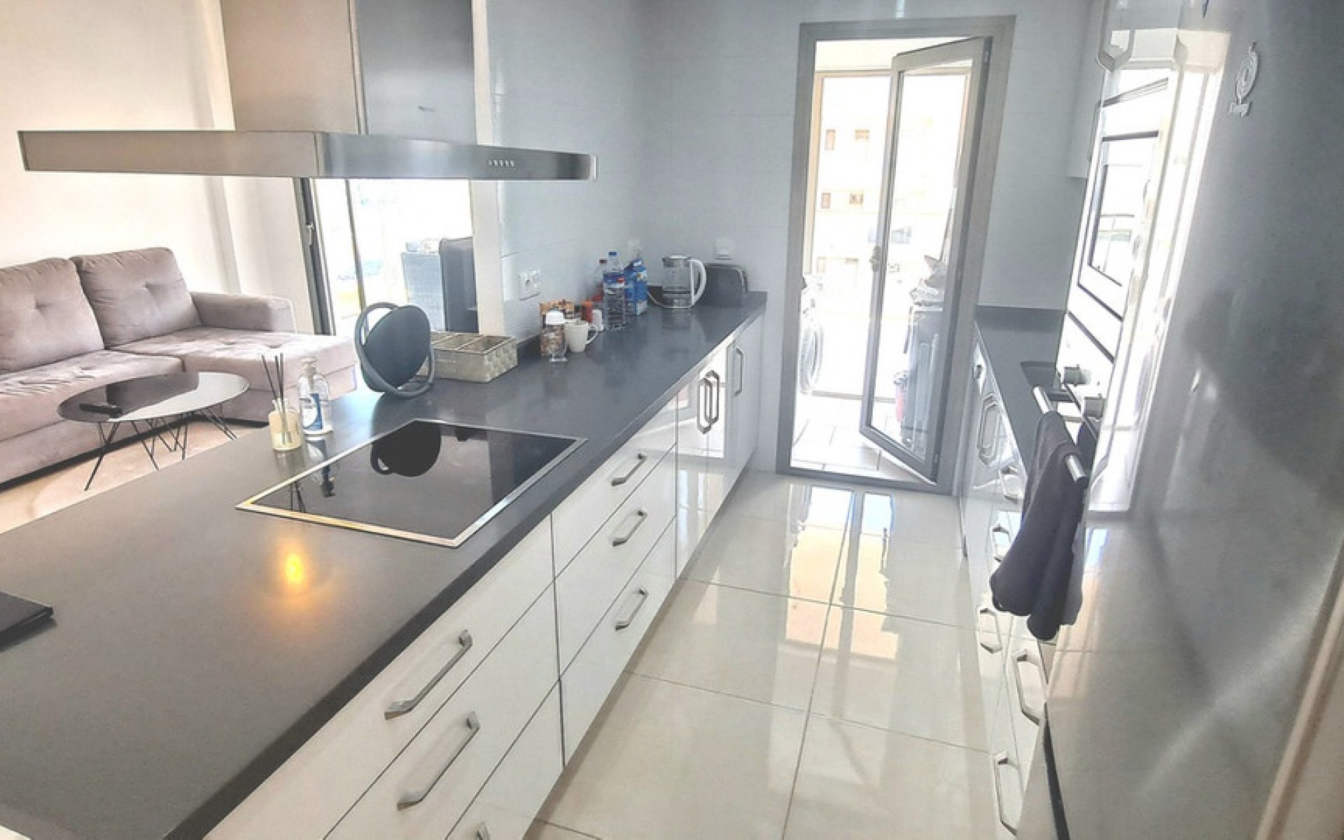 Resale - Apartment - Villamartin