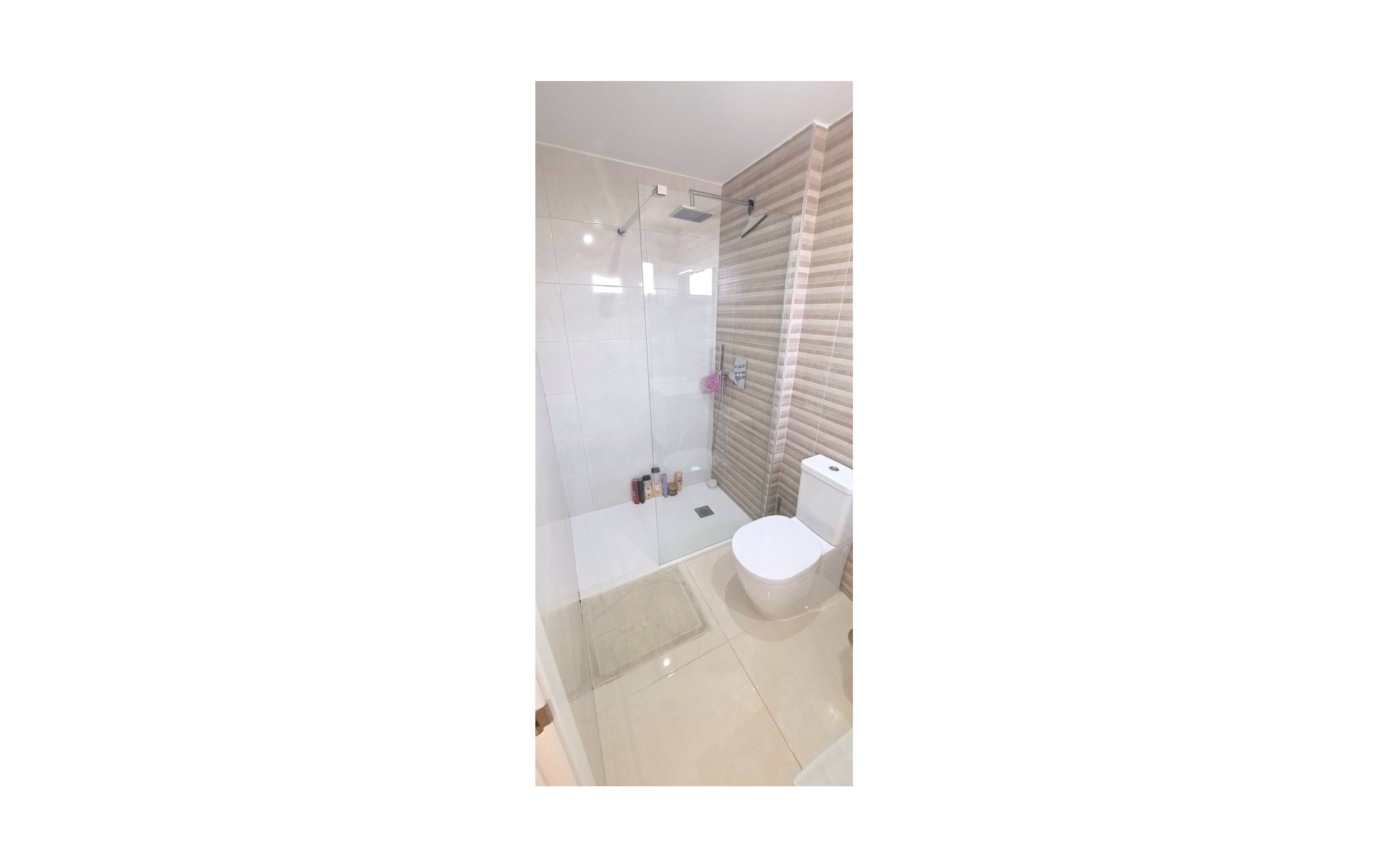 Resale - Apartment - Villamartin