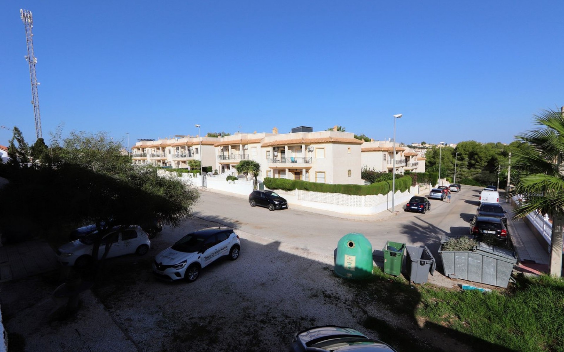 Resale - Apartment - Villamartin