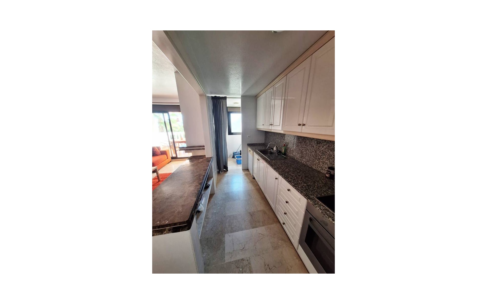 Resale - Apartment - Villamartin