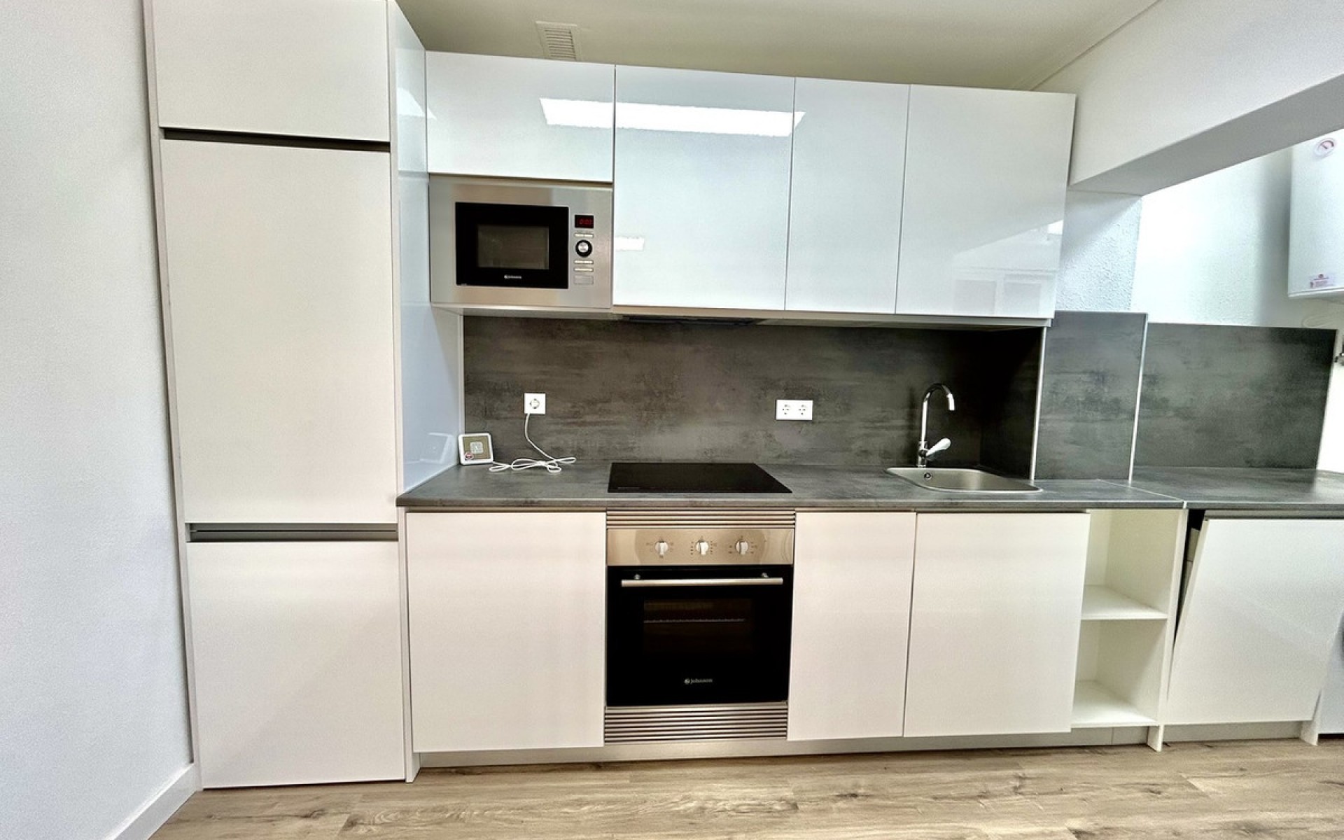 Resale - Apartment - Villamartin