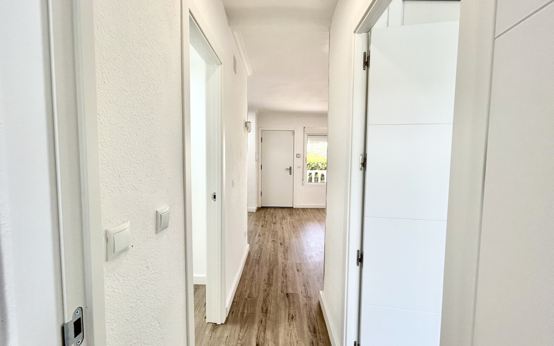 Resale - Apartment - Villamartin