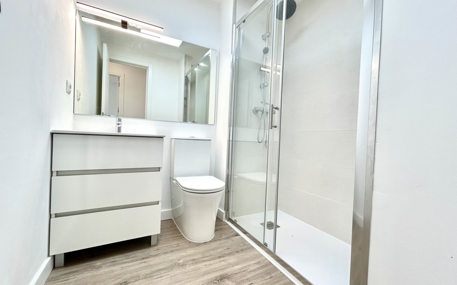 Resale - Apartment - Villamartin