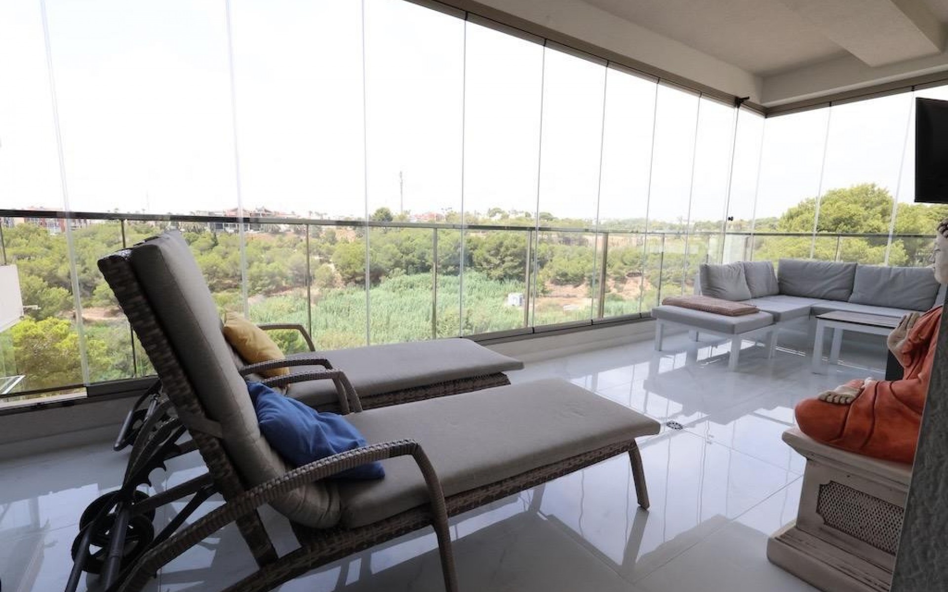 Resale - Apartment - Villamartin