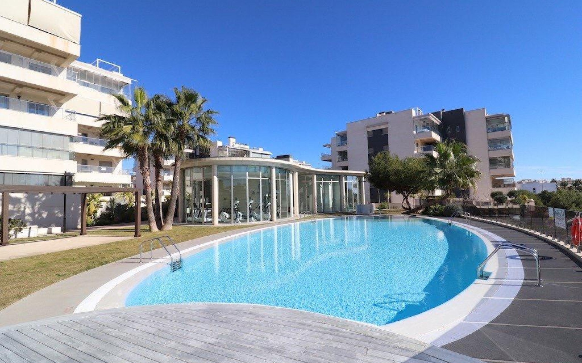 Resale - Apartment - Villamartin