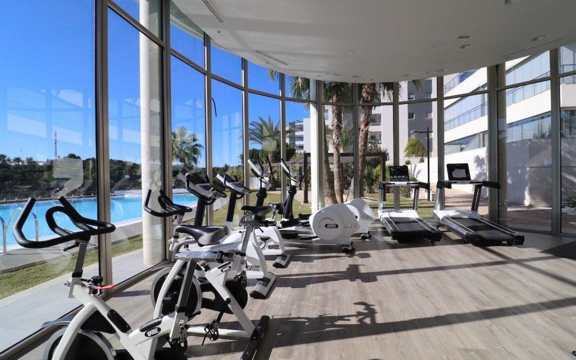 Resale - Apartment - Villamartin