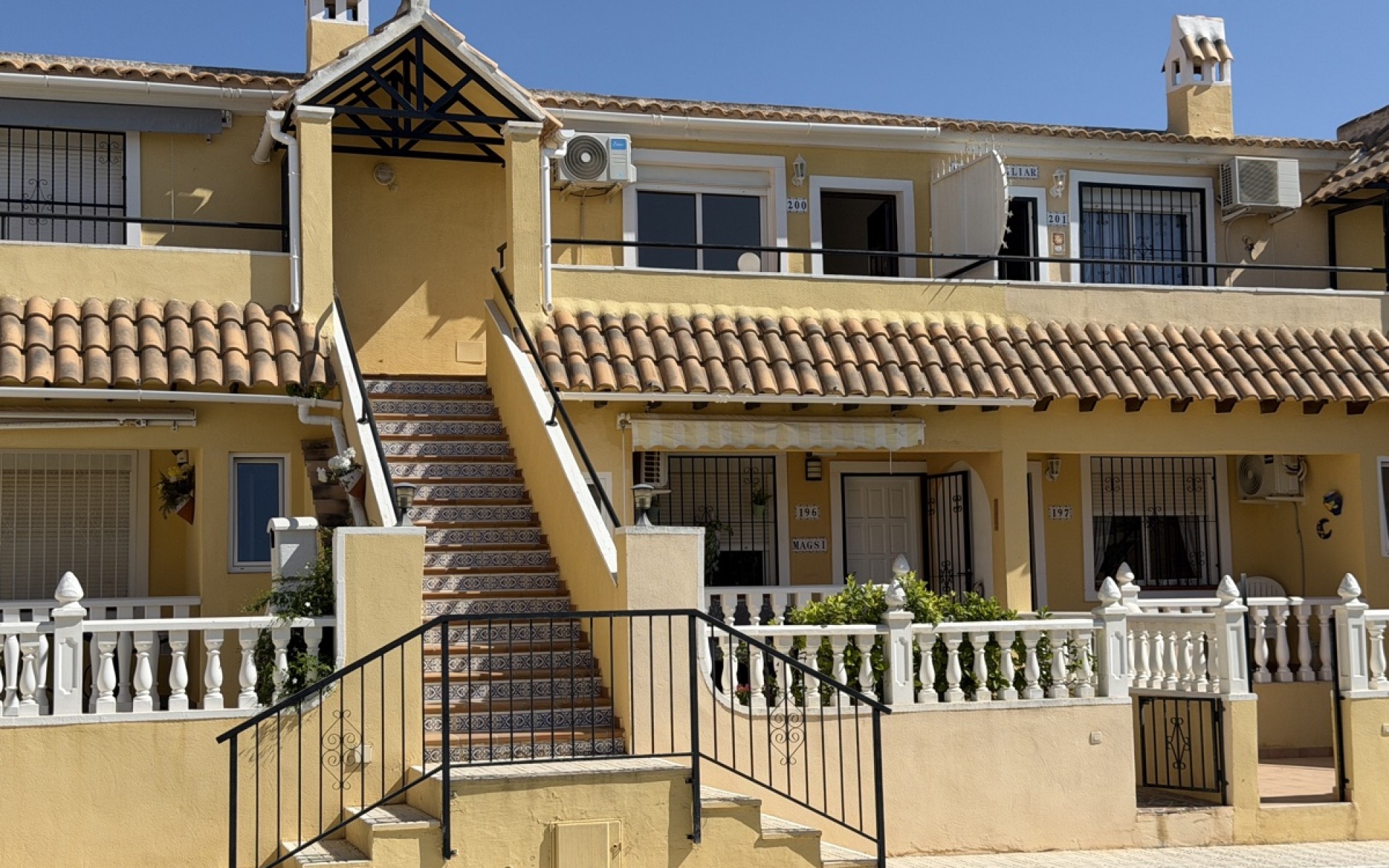Resale - Apartment - Villamartin