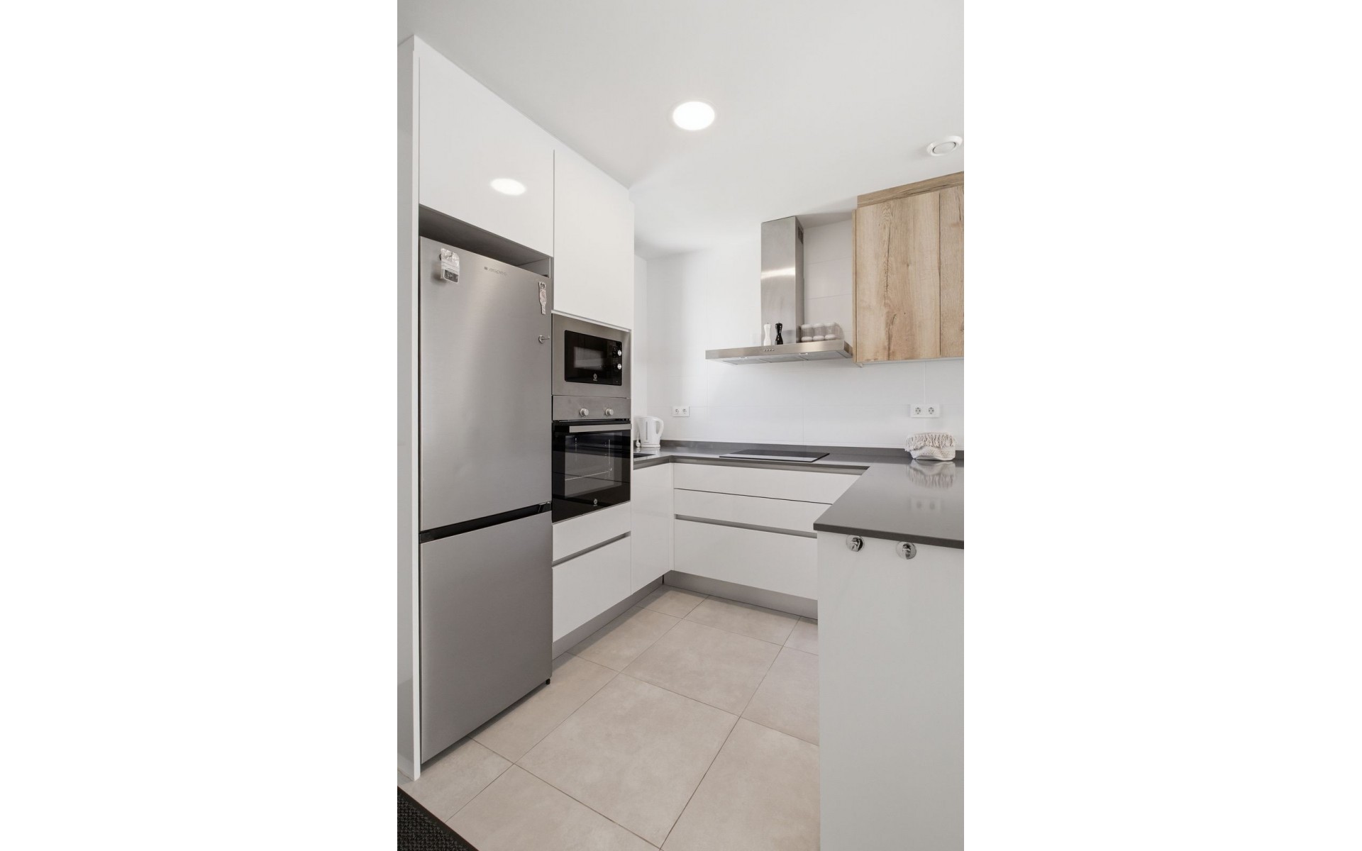 Resale - Apartment - Villamartin