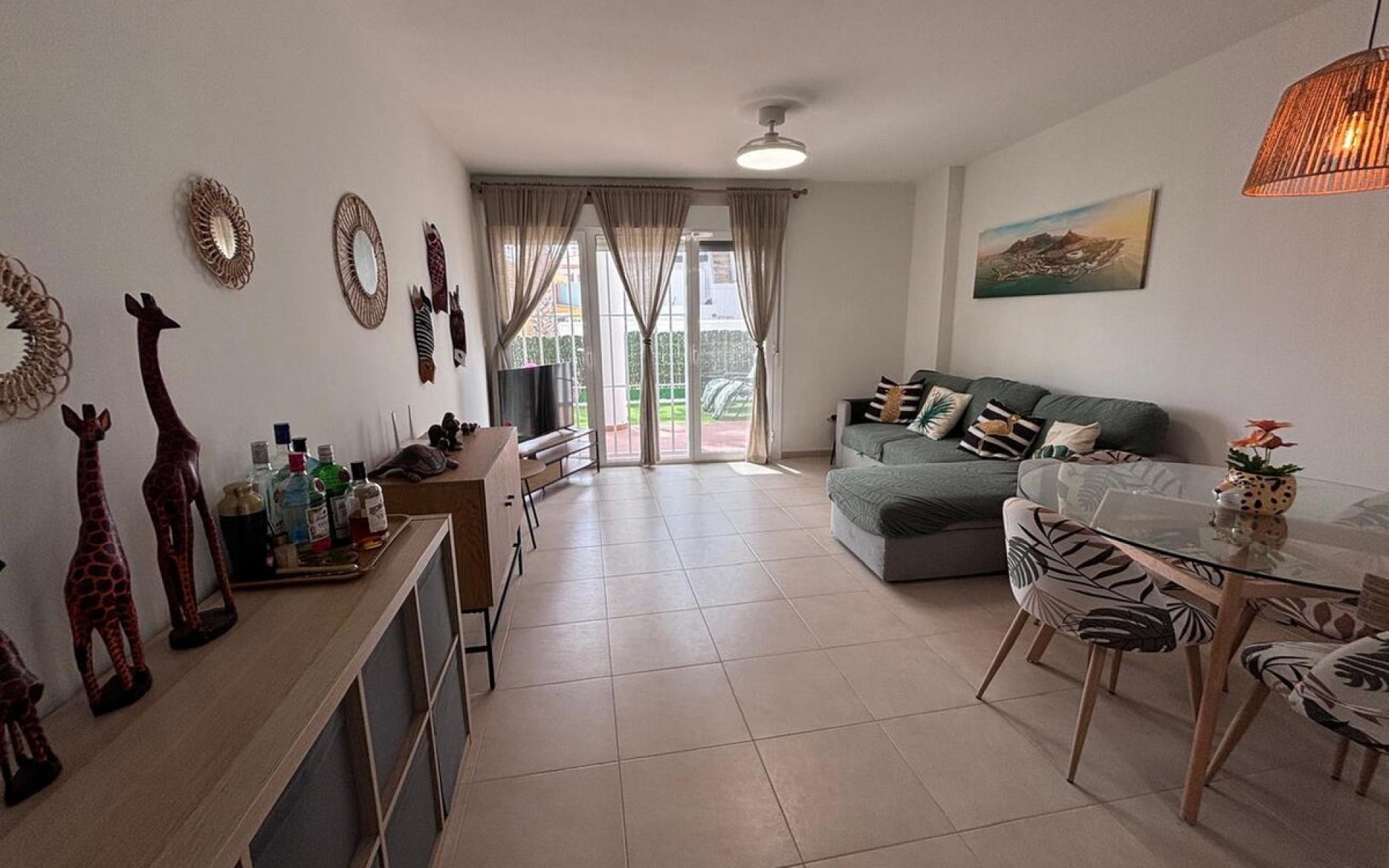 Resale - Apartment - Villamartin