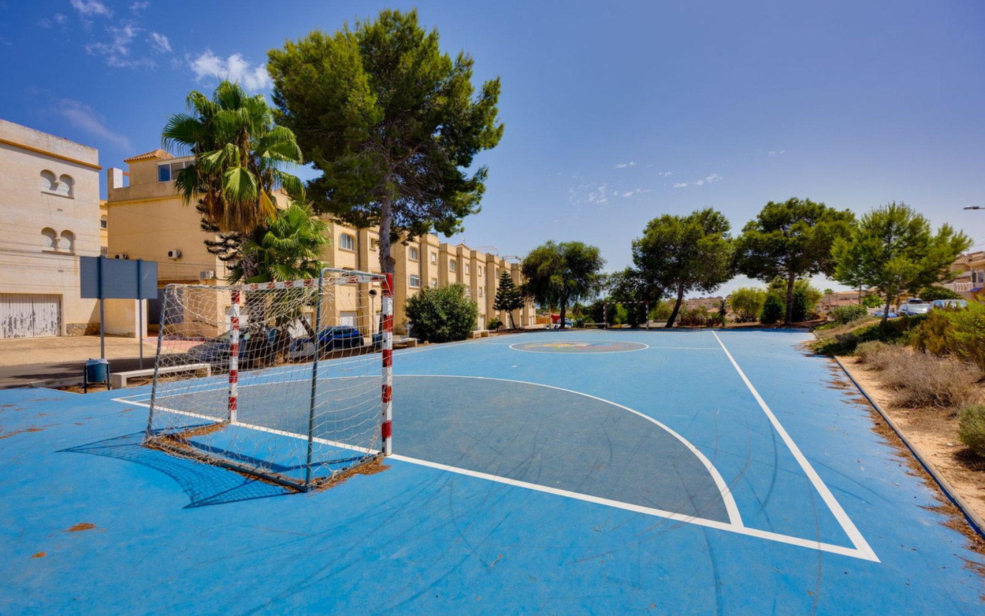Resale - Apartment - Villamartin