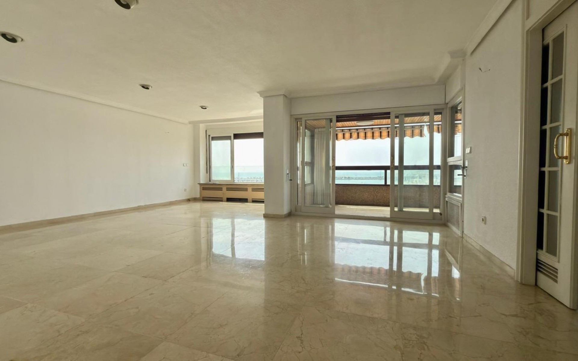 Resale - Appartement - Alicante - Alicante Centro