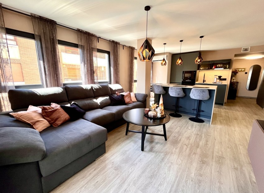 Resale - Appartement - Almoradi - Almoradi Centro