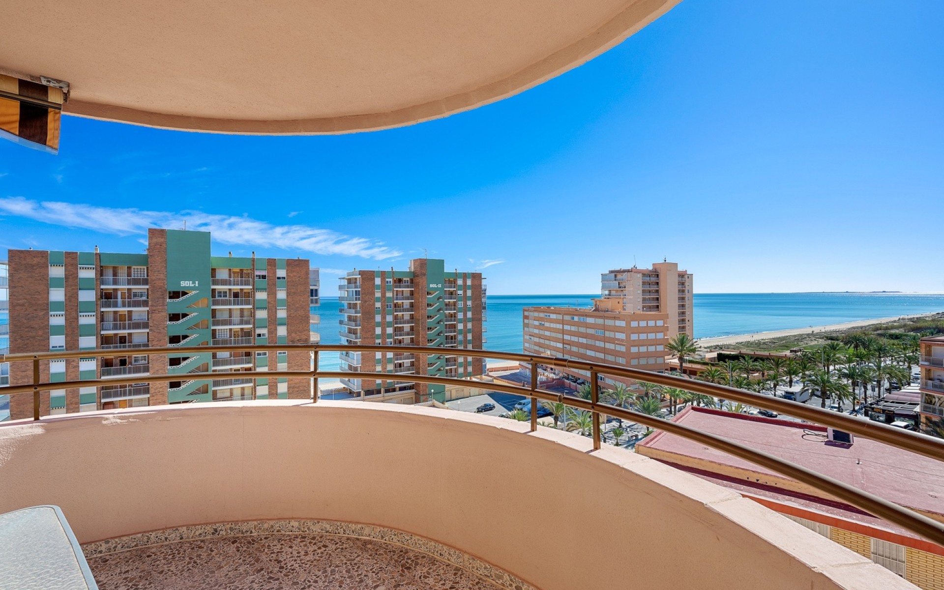 Resale - Appartement - Arenales Del Sol - Segunda linea playa