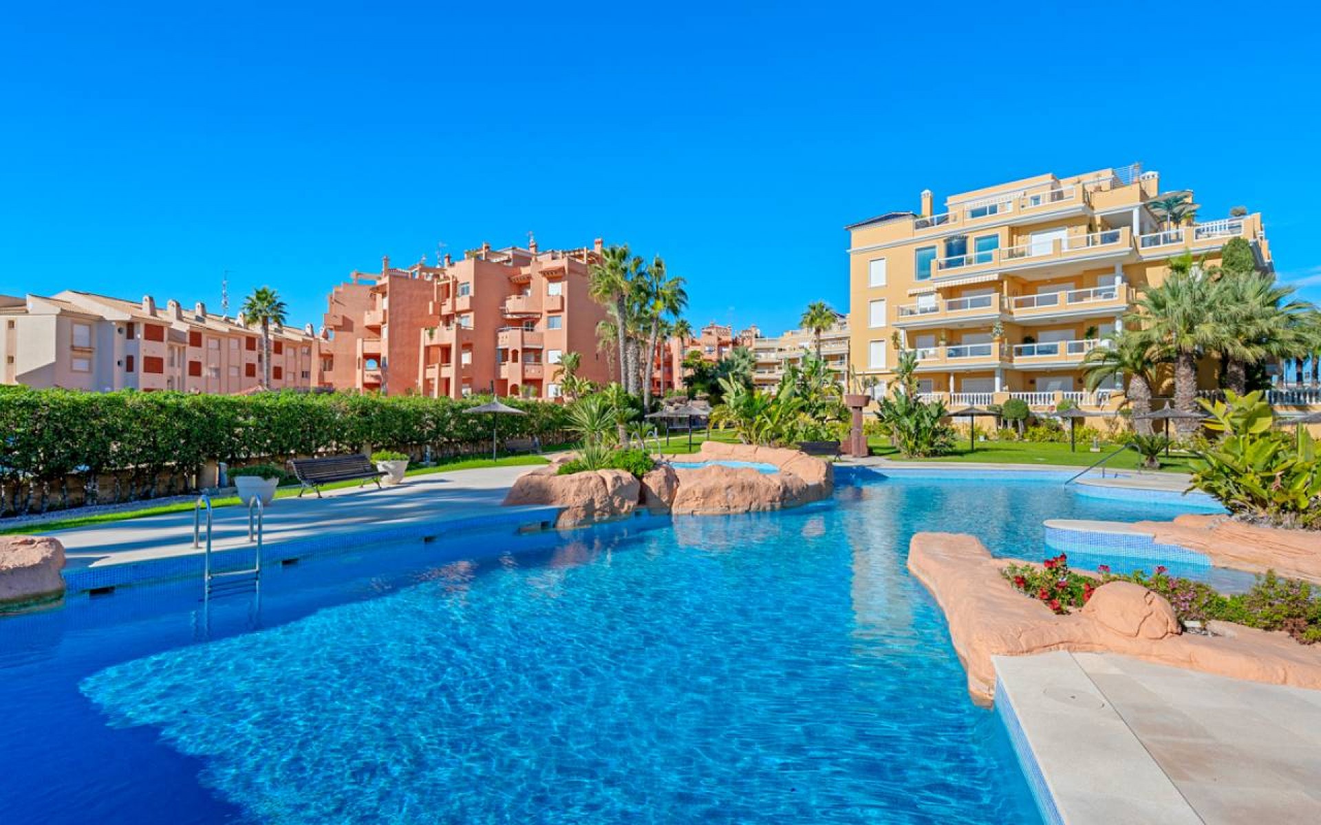 Resale - Appartement - Cabo Roig