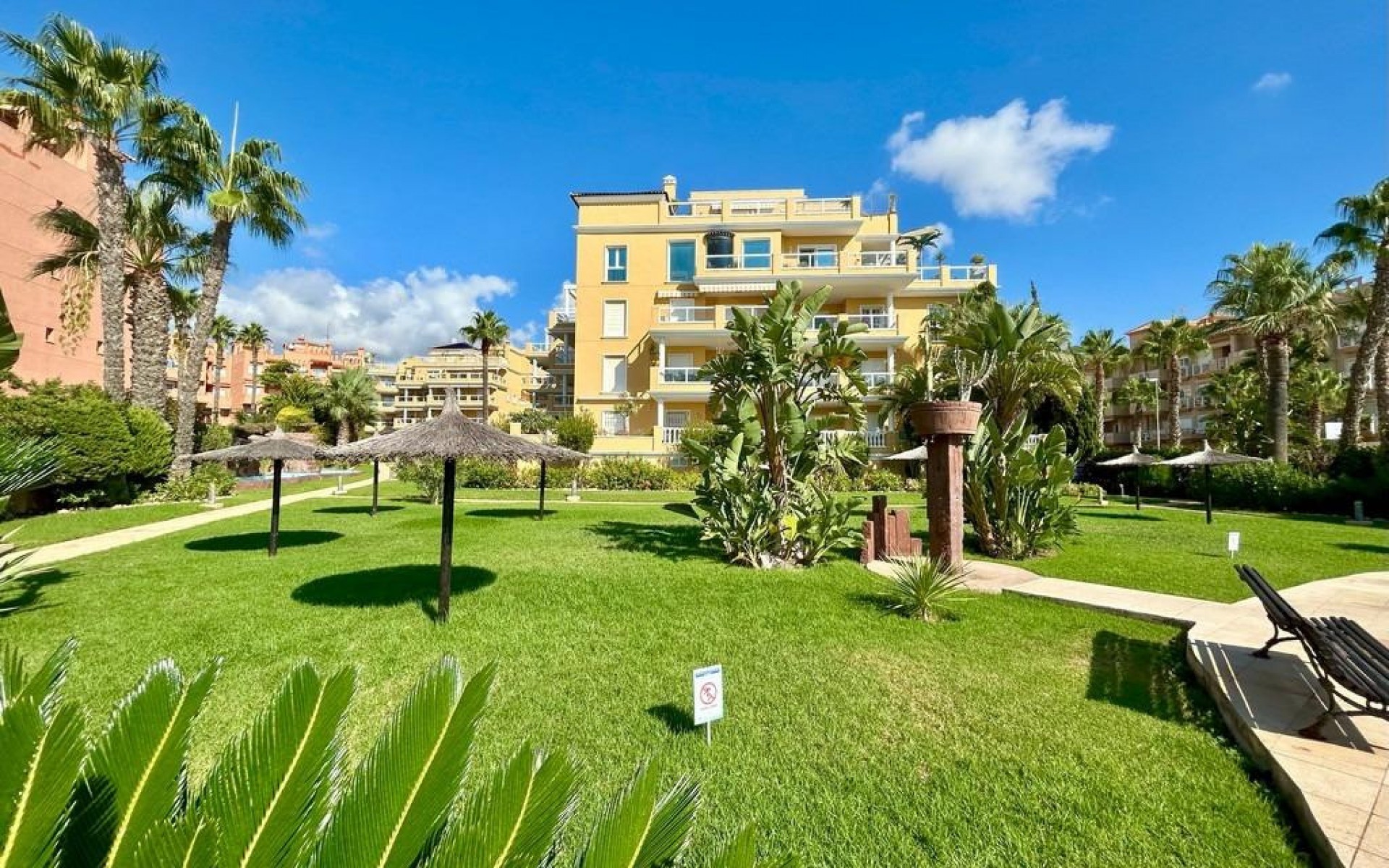 Resale - Appartement - Cabo Roig