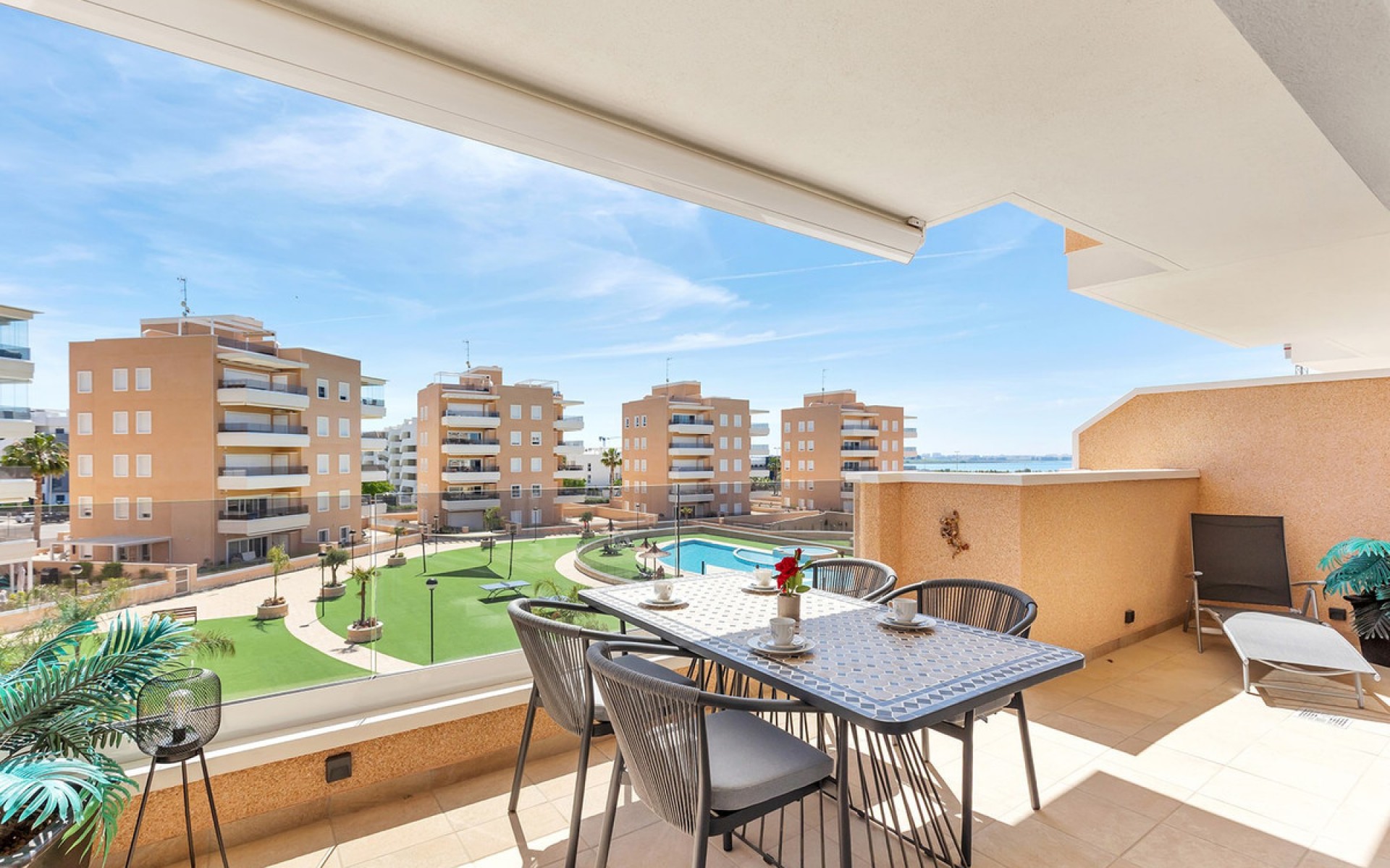 Resale - Appartement - Guardamar Del Segura - Urbanización El Raso