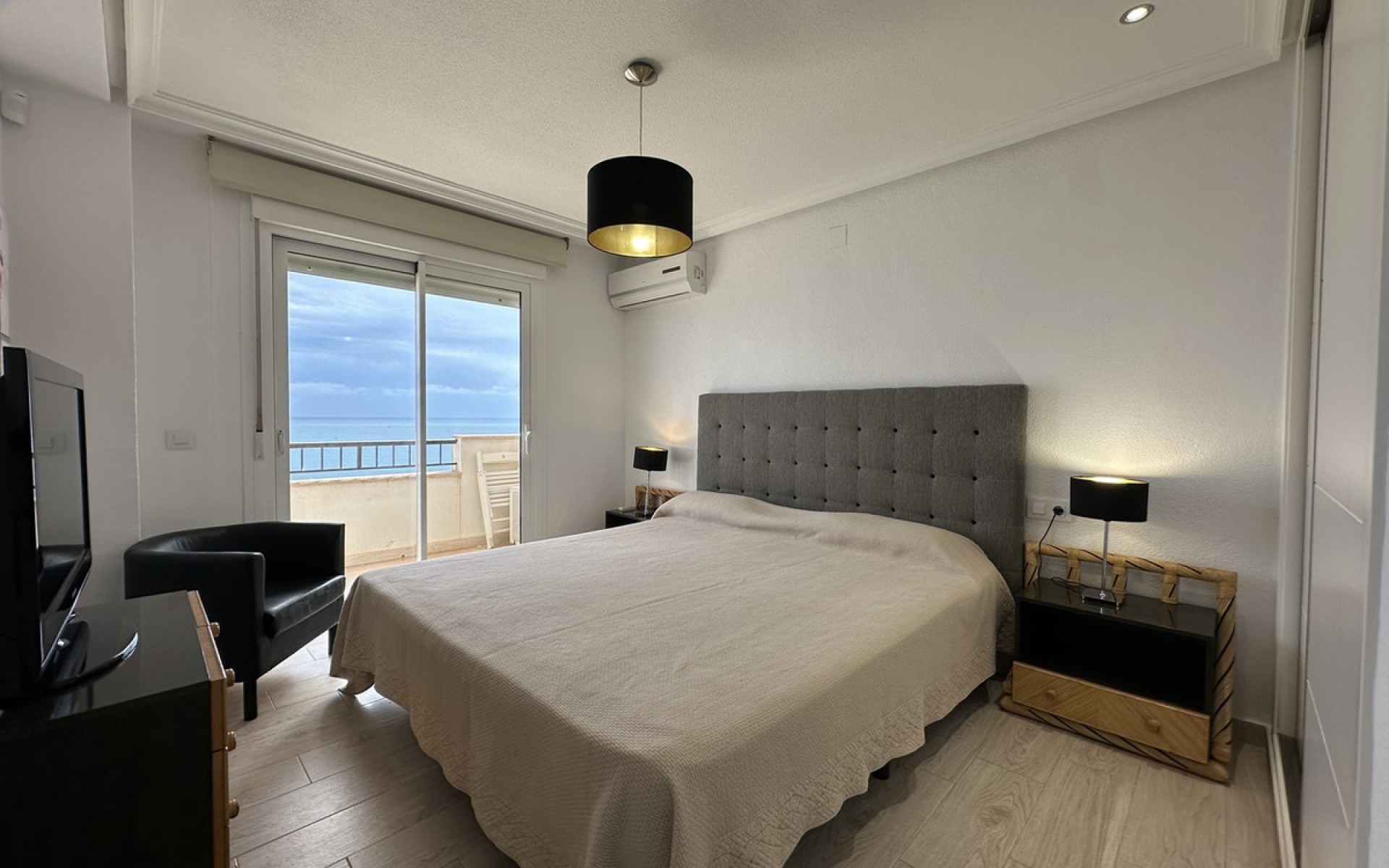 Resale - Appartement - Mil Palmeras