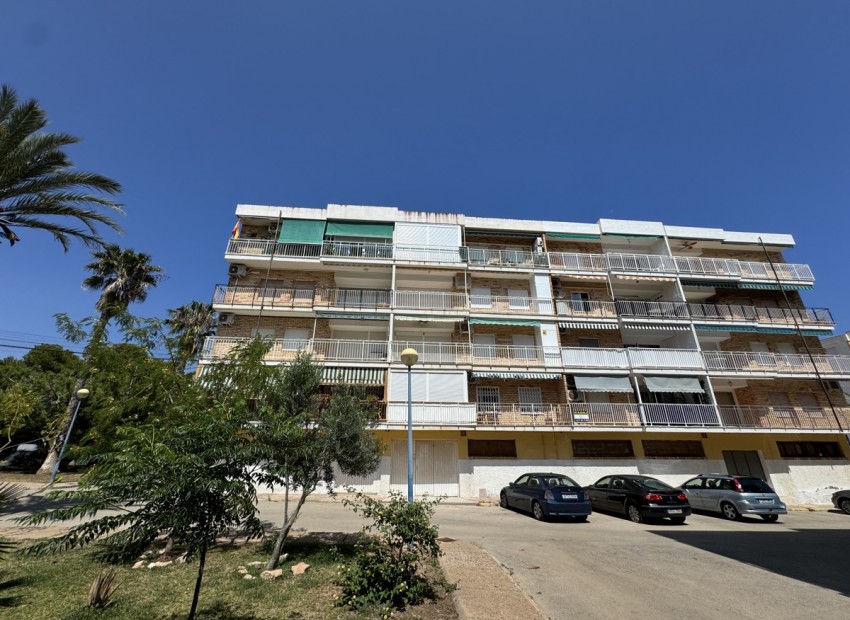 Resale - Appartement - Punta Prima