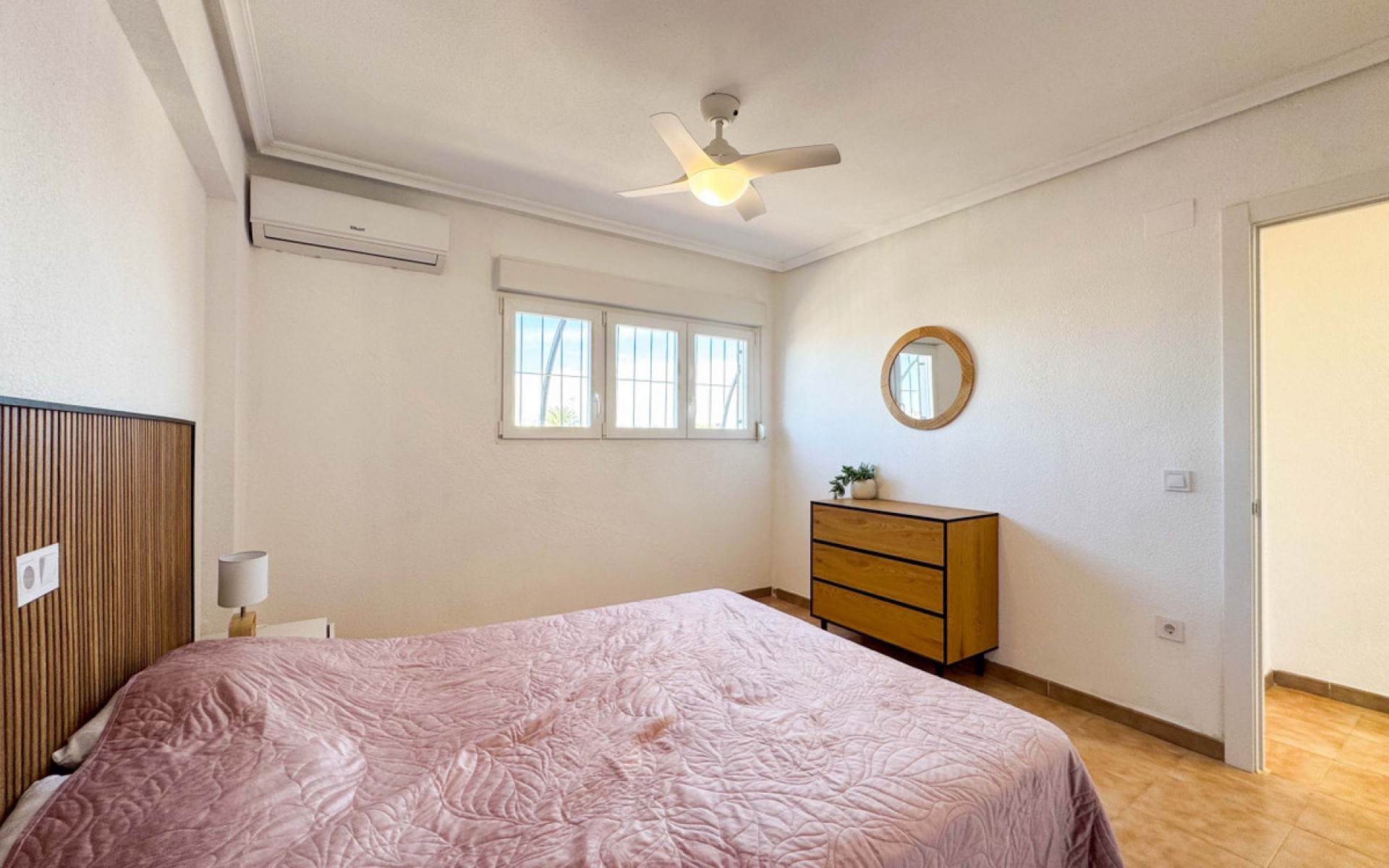 Resale - Appartement - Punta Prima