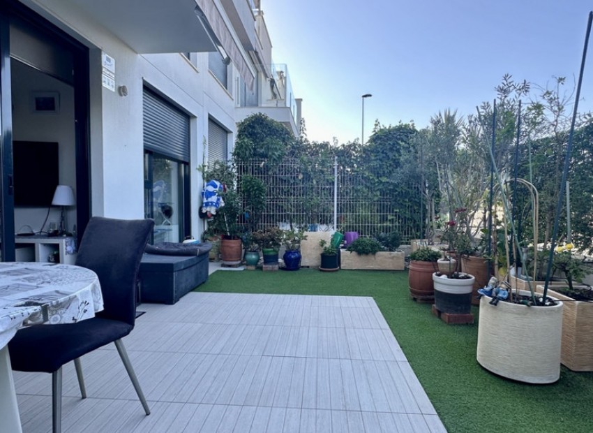 Resale - Appartement - Punta Prima