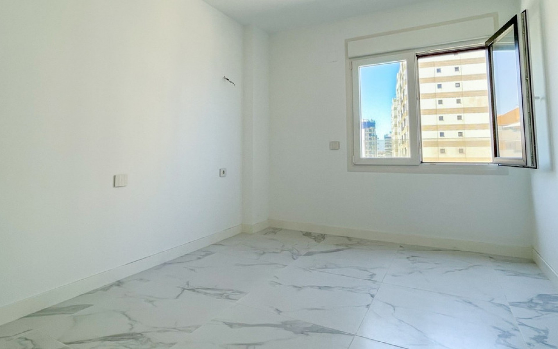 Resale - Appartement - Punta Prima
