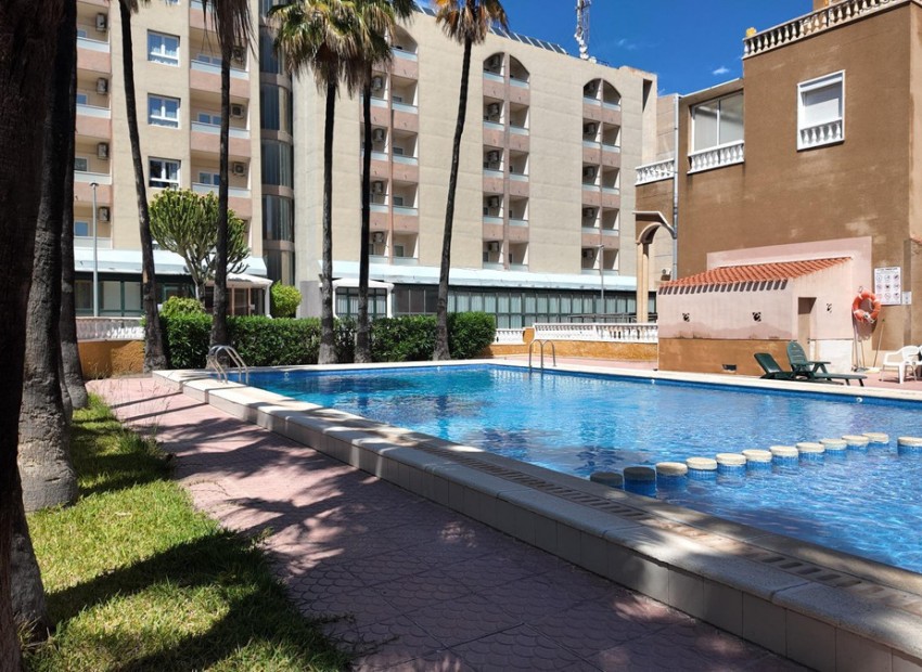 Resale - Appartement - Punta Prima