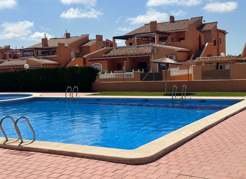 Resale - Appartement - Torrevieja - Aguas Nuevas