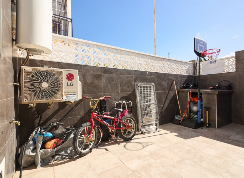 Resale - Appartement - Torrevieja - Jardin del Mar