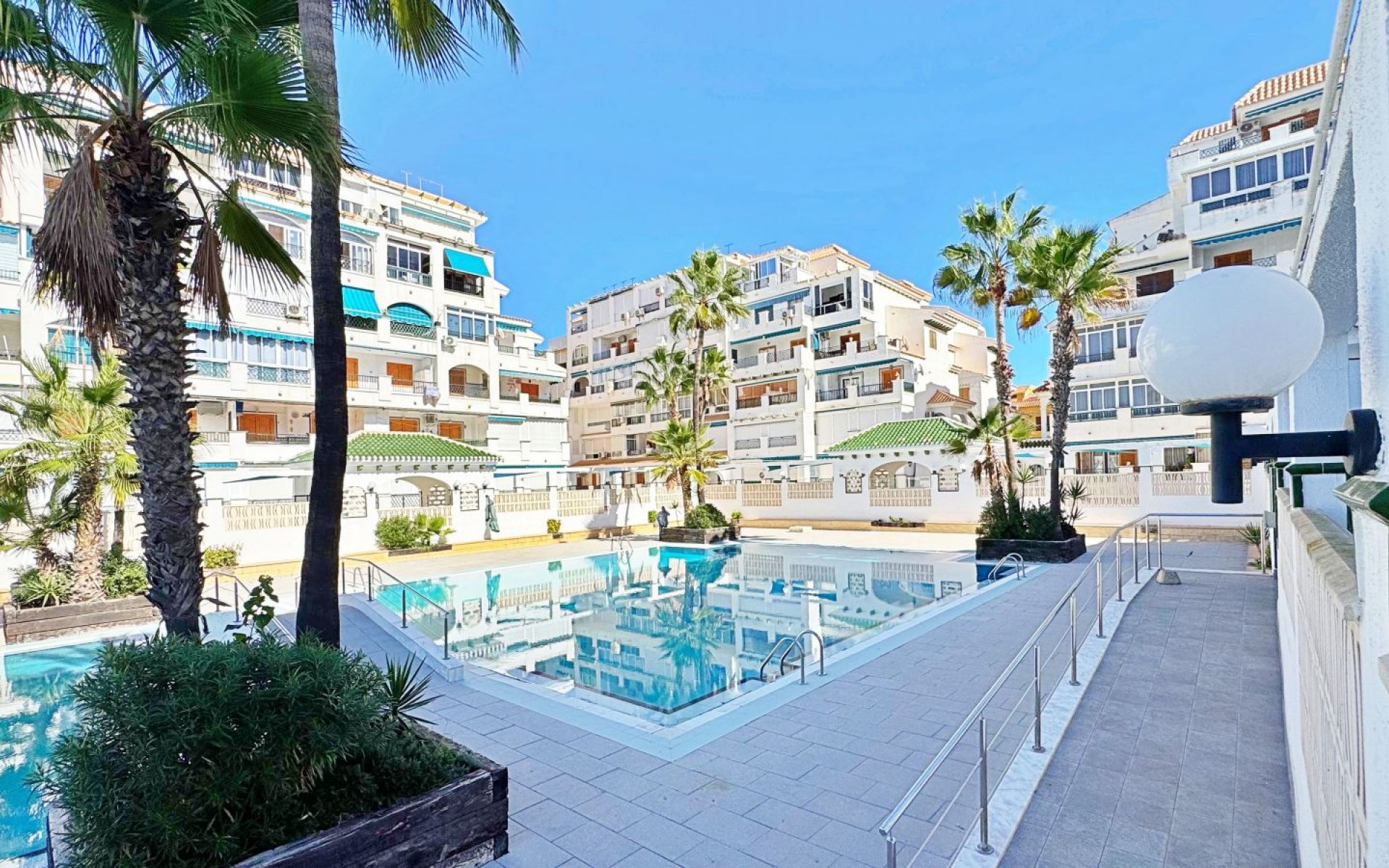 Resale - Appartement - Torrevieja - La Mata