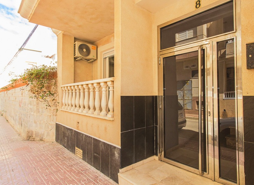 Resale - Appartement - Torrevieja - La Mata