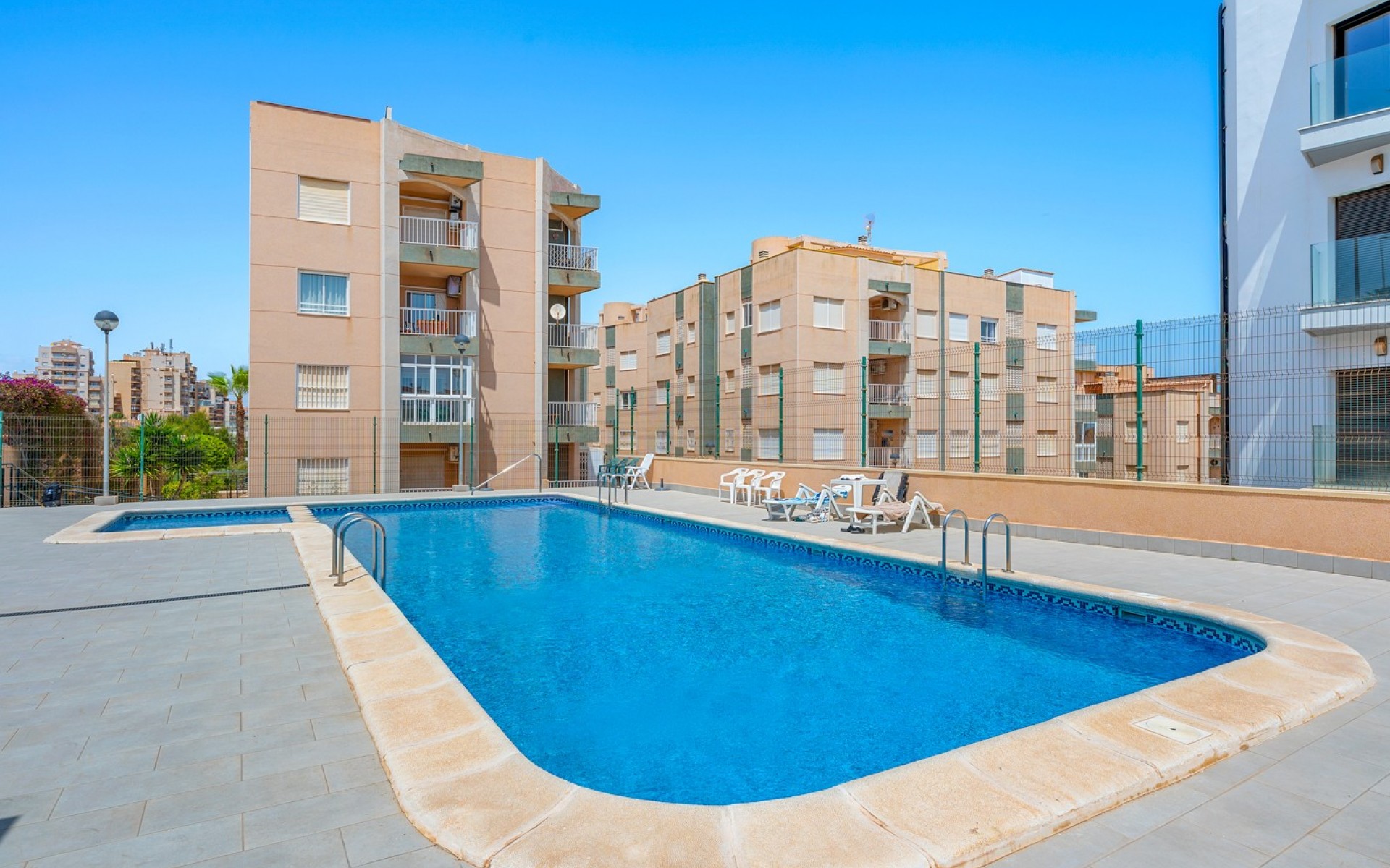 Resale - Appartement - Torrevieja - La Mata