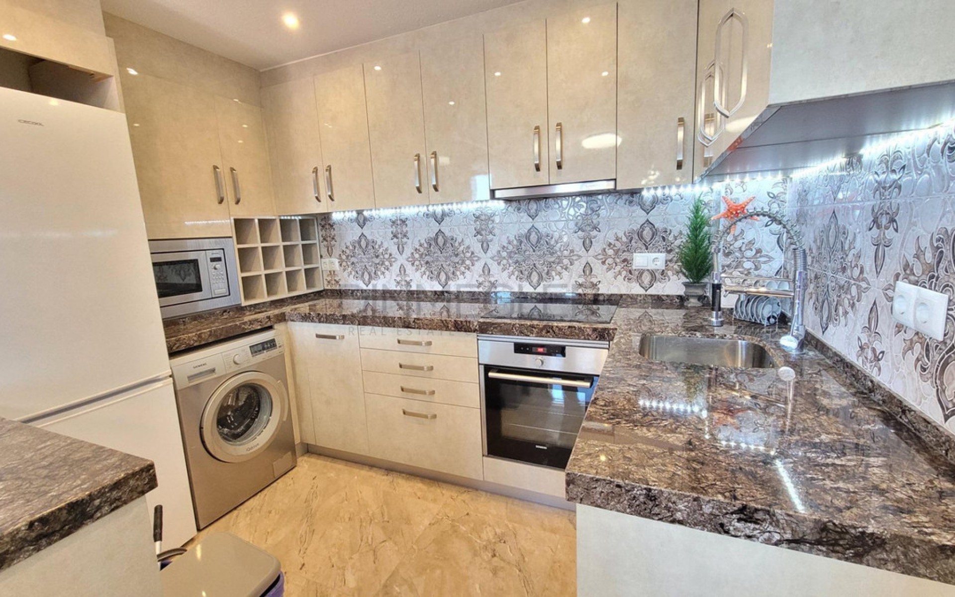 Resale - Appartement - Torrevieja - La Mata