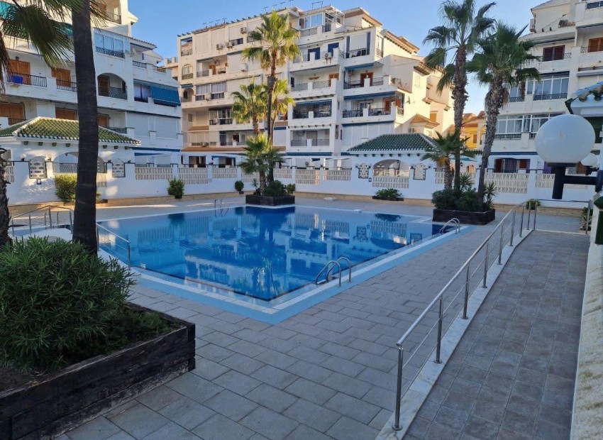 Resale - Appartement - Torrevieja - La Mata