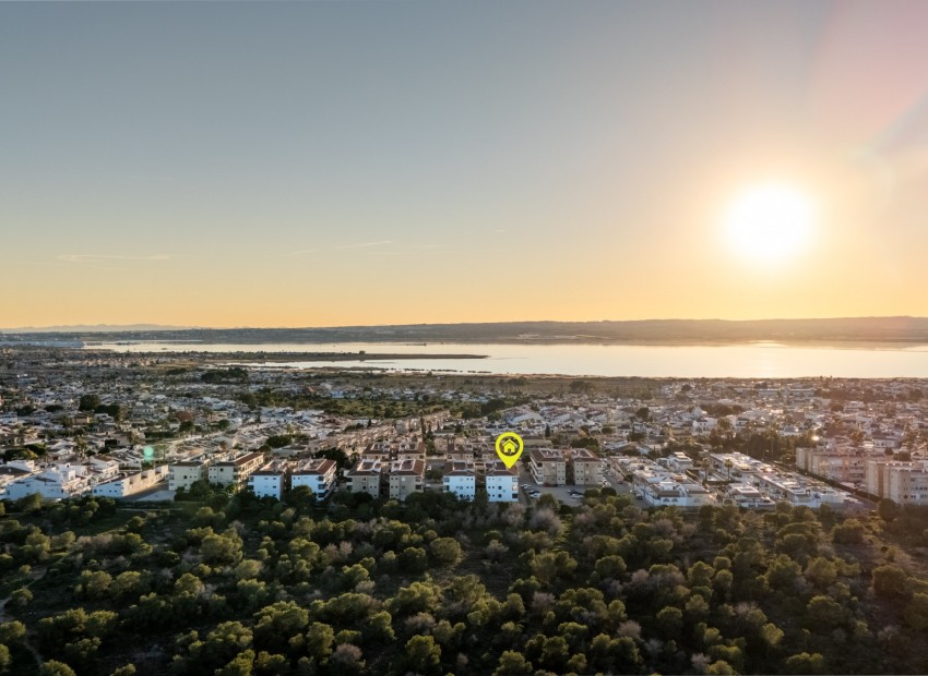 Resale - Appartement - Torrevieja - La Siesta