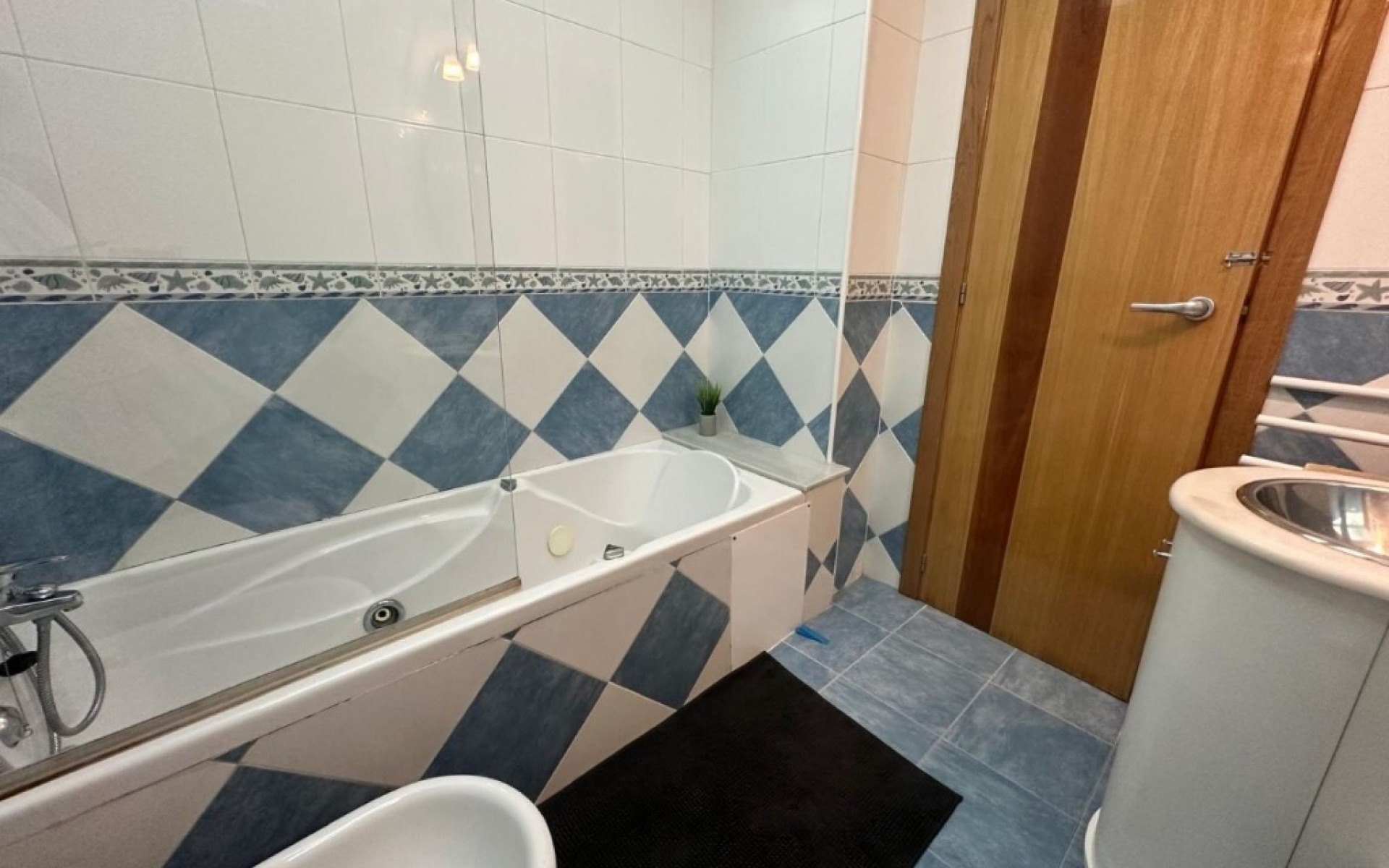 Resale - Appartement - Torrevieja - La Veleta