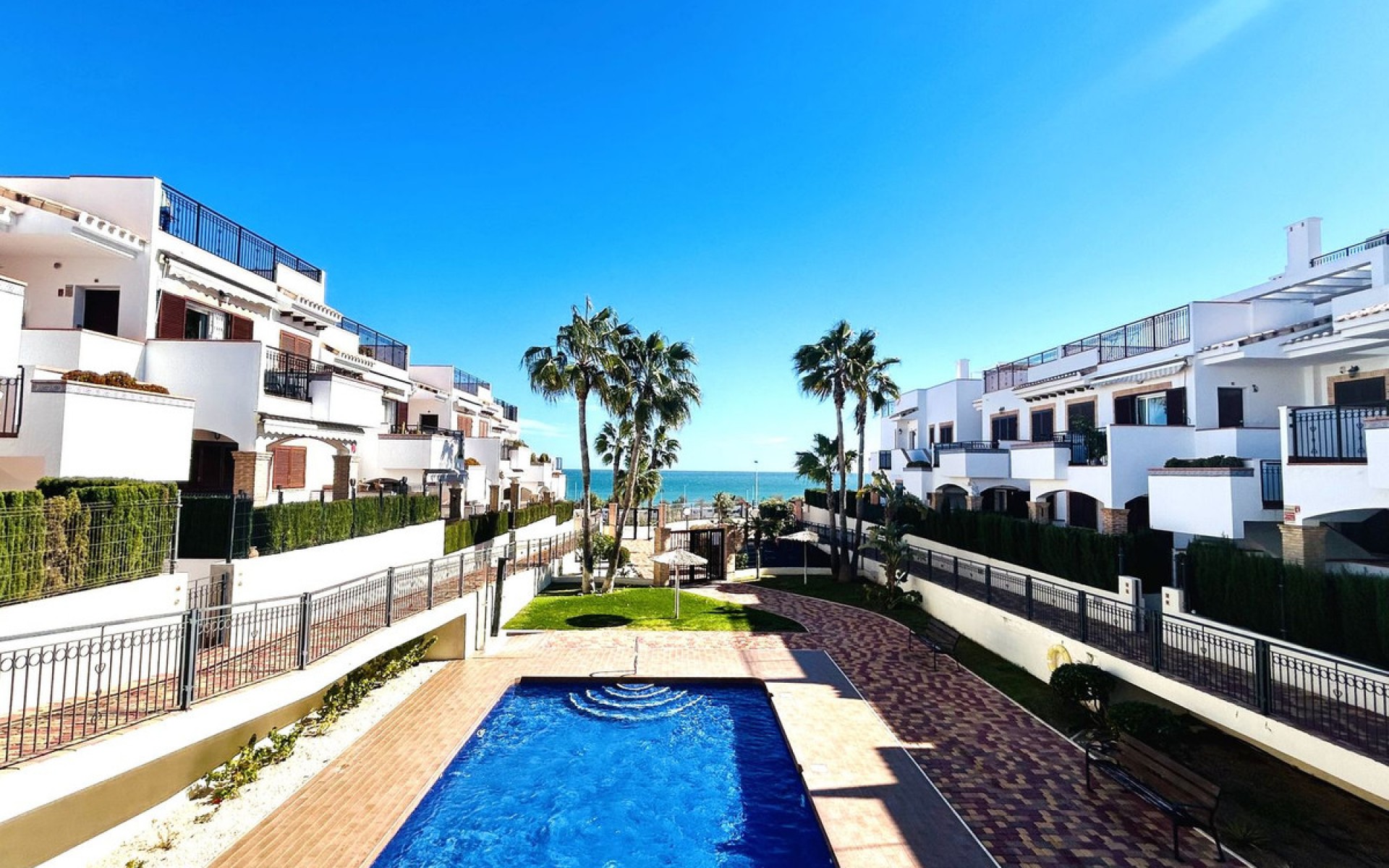 Resale - Appartement - Torrevieja - Playa De La Mata