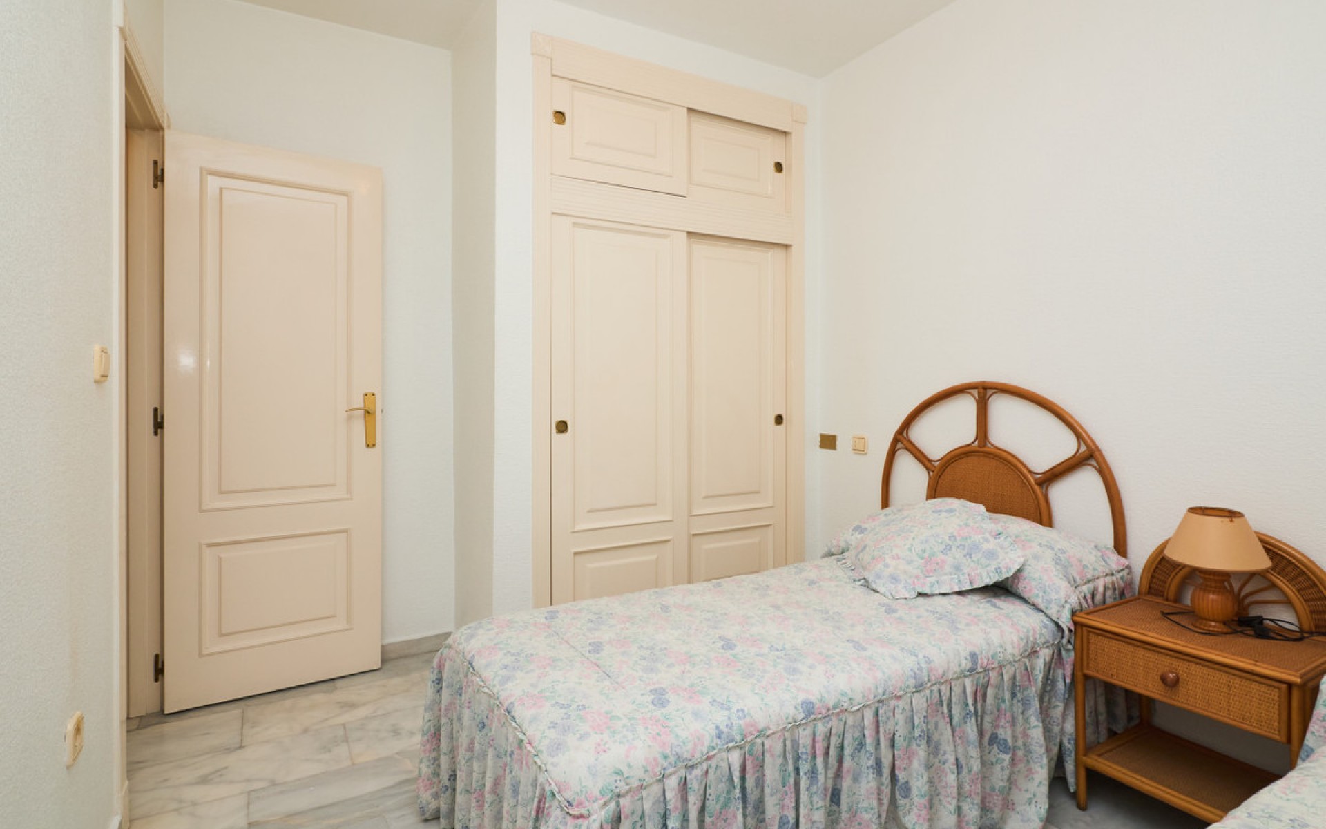 Resale - Appartement - Torrevieja - Playa de los Locos