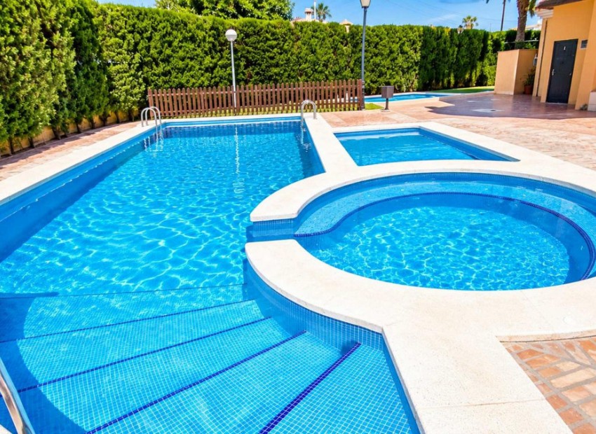 Resale - Appartement - Torrevieja - Playa de los Locos