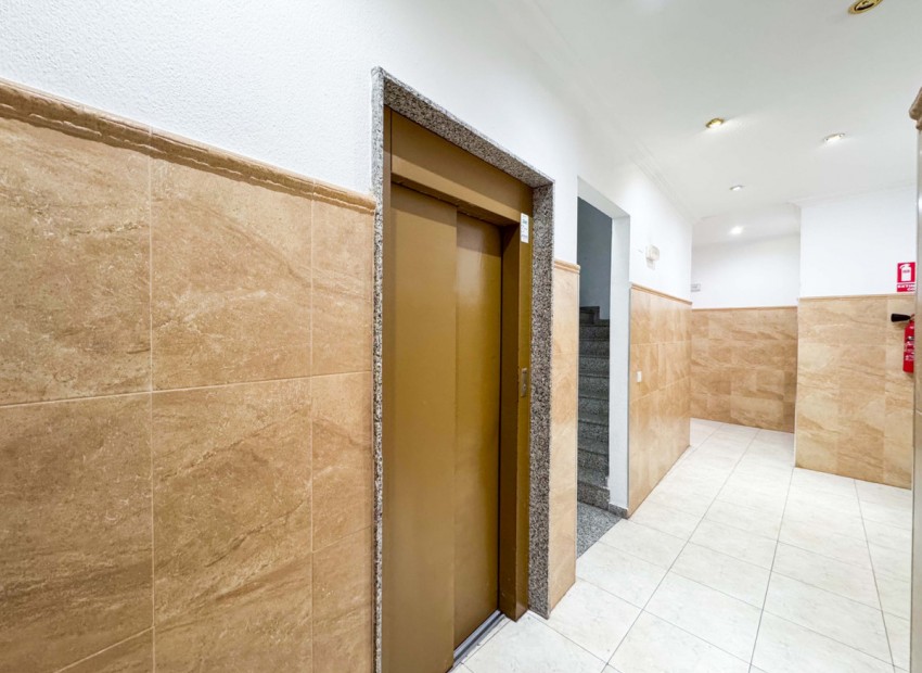 Resale - Appartement - Torrevieja - Playa del Cura