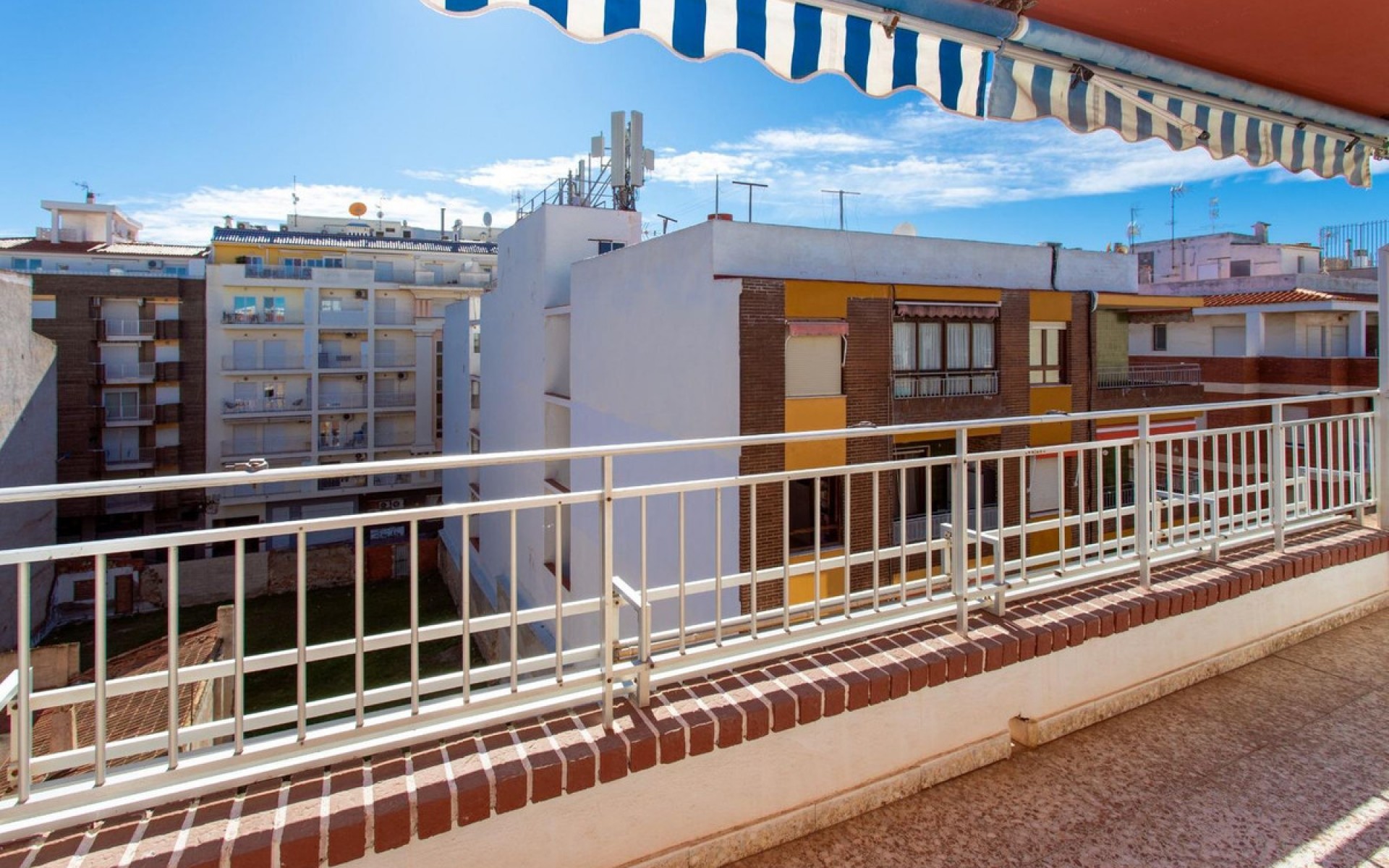 Resale - Appartement - Torrevieja - Playa del Cura